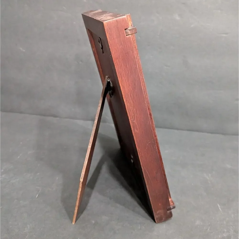 Vintage 5x7 Red Mahogany Hardwood Photo Frame Tramp Art Cross Corner Easel